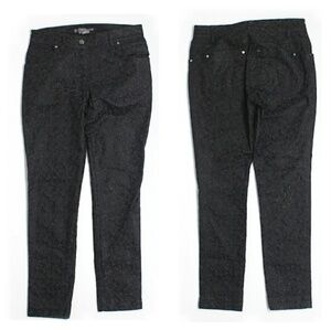 Per Se Embroidered Black Skinnies